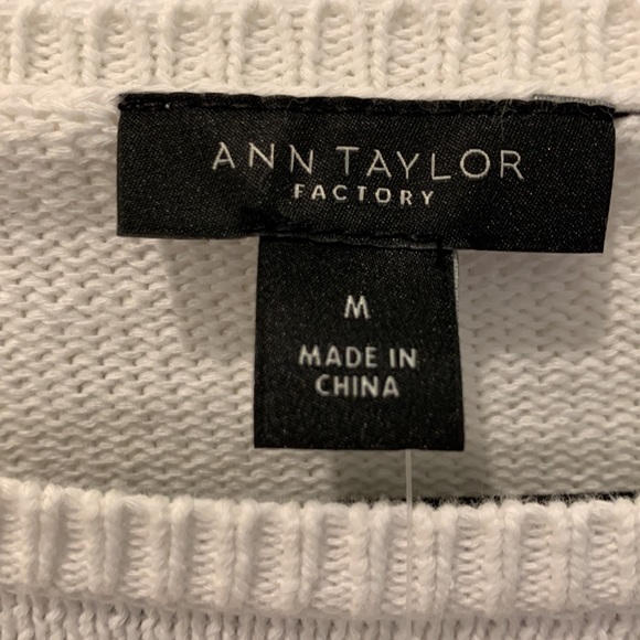 Puffed sleeve open weave scoop neck sweater - Picture 3 of 6